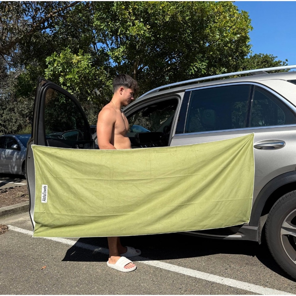 Aloha Towels Magnetic Sand Resistant Quick Dry Beach Towel Green 73x32